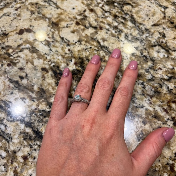 Wedding Ring Set for a Princess! - Picture 5 of 9